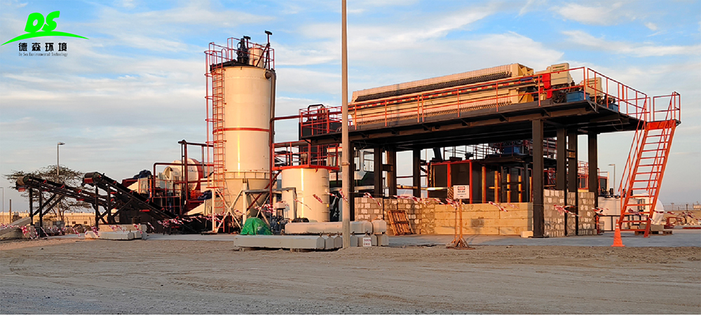 實(shí)戰(zhàn)治污 德森環(huán)境淋洗設(shè)備筑牢土壤修復(fù)防線(xiàn)