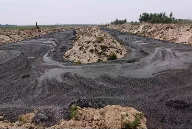 污泥處置不當(dāng)對(duì)環(huán)境造成哪些危害？